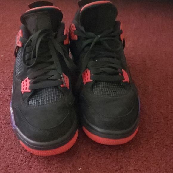 Bought 4 months ago worn 3 times. - Picture 4 of 4